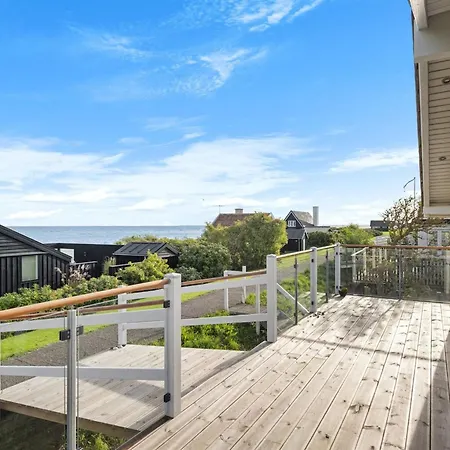 Engelbertine - 30m From The Sea By Interhome *