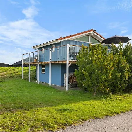 Engelbertine - 30m From The Sea By Interhome *